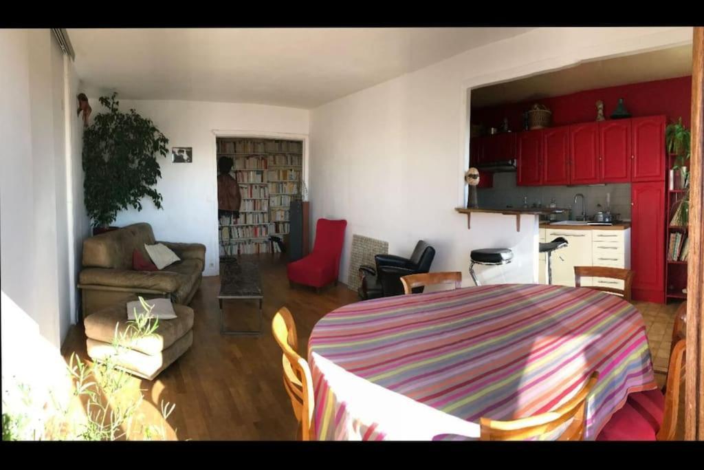 Le Charme De Montmartre A Ciel Ouvert Paris Extérieur photo